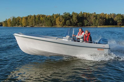 Terhi 450 C Console, motor boat with outboard motor and steering console